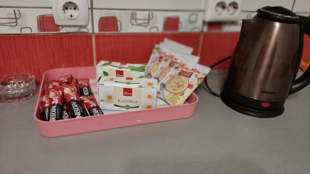 Apartmani Sarah Tuzla Esterno foto